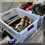 H09. Scarves and other accessories.